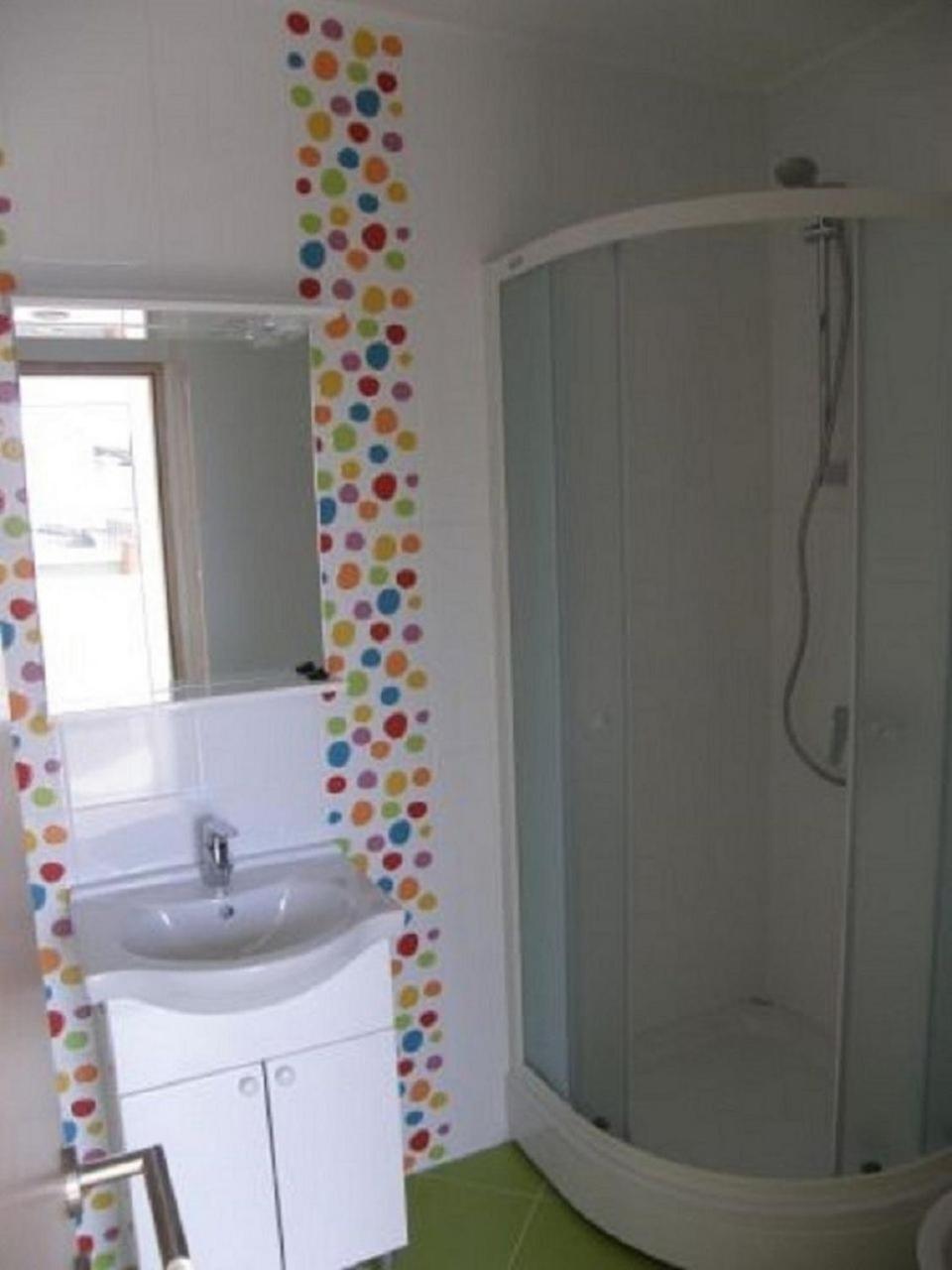 Apartments Ljubi Vinisce Bagian luar foto